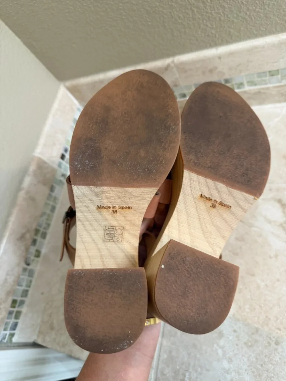 Free People Bellevue Clogs Wood Platform Shoes Sandals Size 38 / 7.5-8